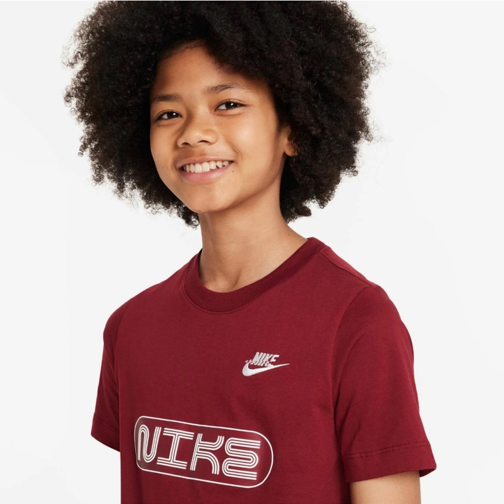 NWT Nike Amplify Dri-fit‎ Graphic Tee Maroon Kids Size Medium FD3132-677